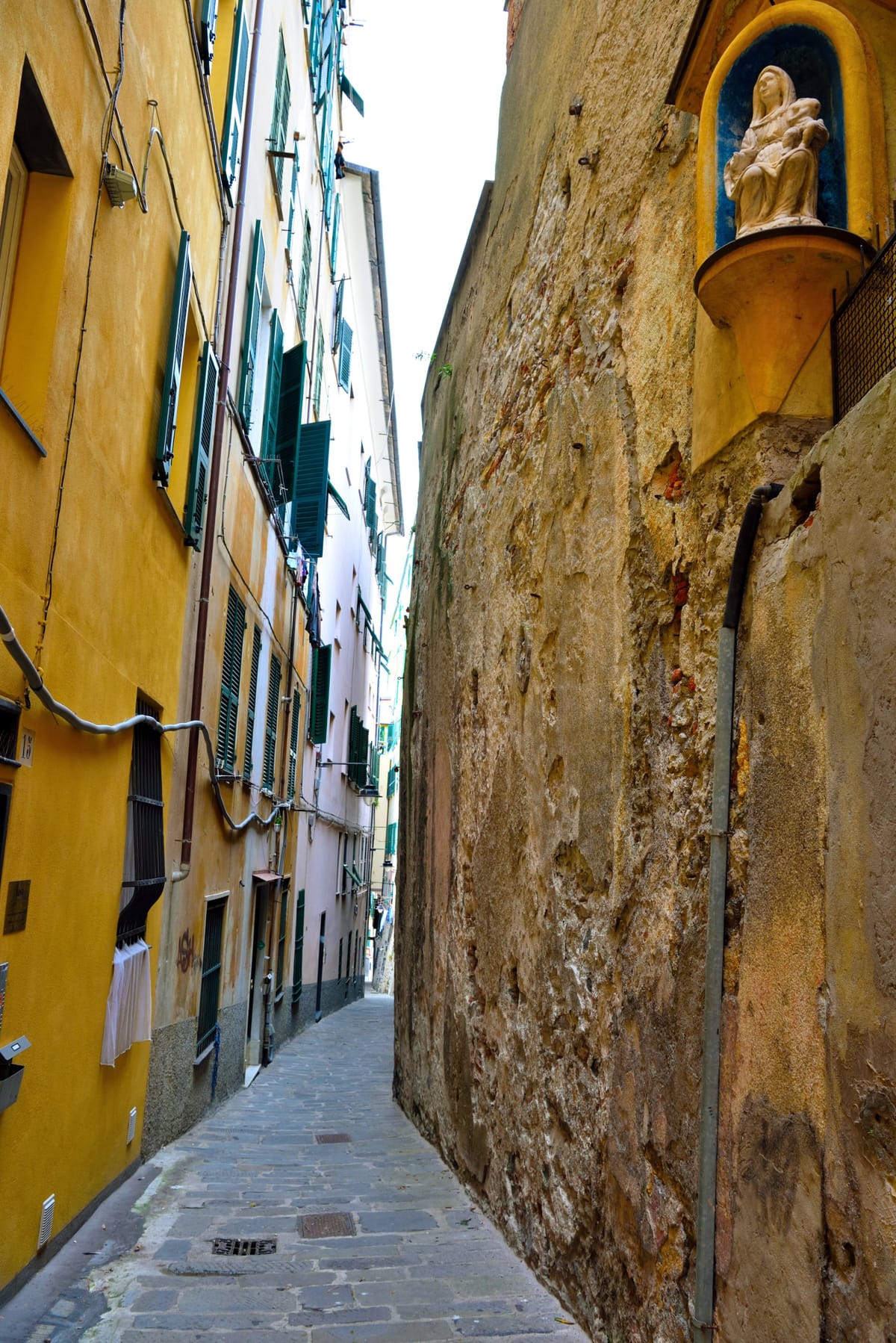 Blick in das historische Zentrum von Genua nahe der Via Garibaldi